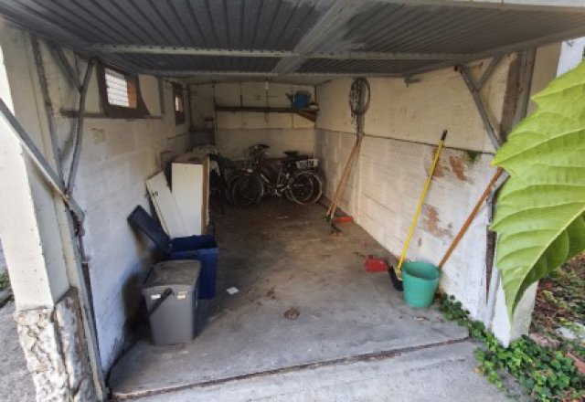 Porzione con garage e giardino privato - 18
