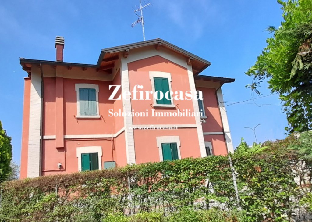 Casa Indipendente in vendita  150 m² in buone condizioni, San Giovanni in Persiceto