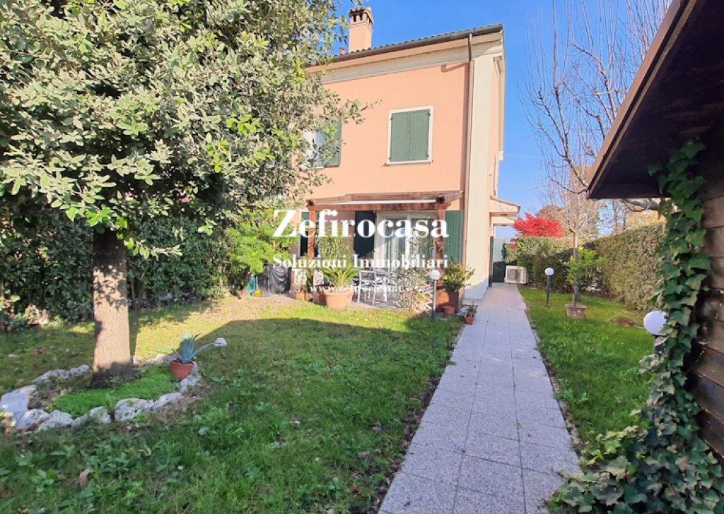 Villa in vendita  120 m² in ottime condizioni, San Giovanni in Persiceto, località -------
