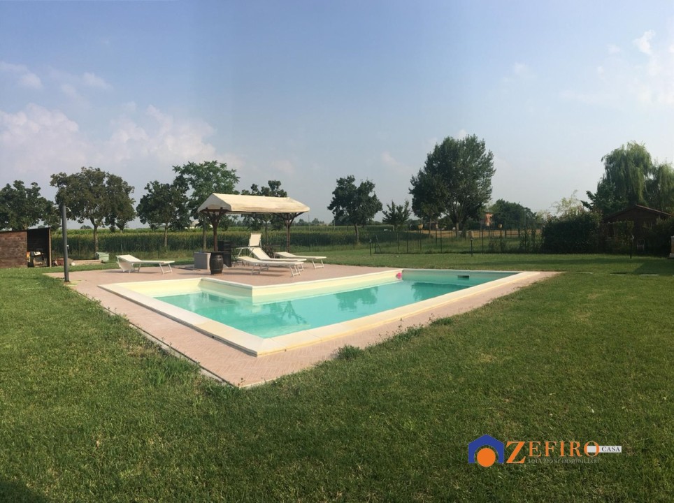 Vendita Villa San Giovanni In Persiceto Villetta Con Ampio