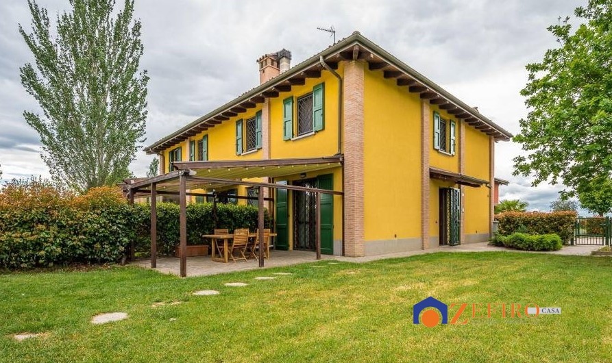 Villa SAN GIOVANNI IN PERSICETO vendita  San Giovanni in Persiceto  Zefirocasa Soluzioni Immobiliari